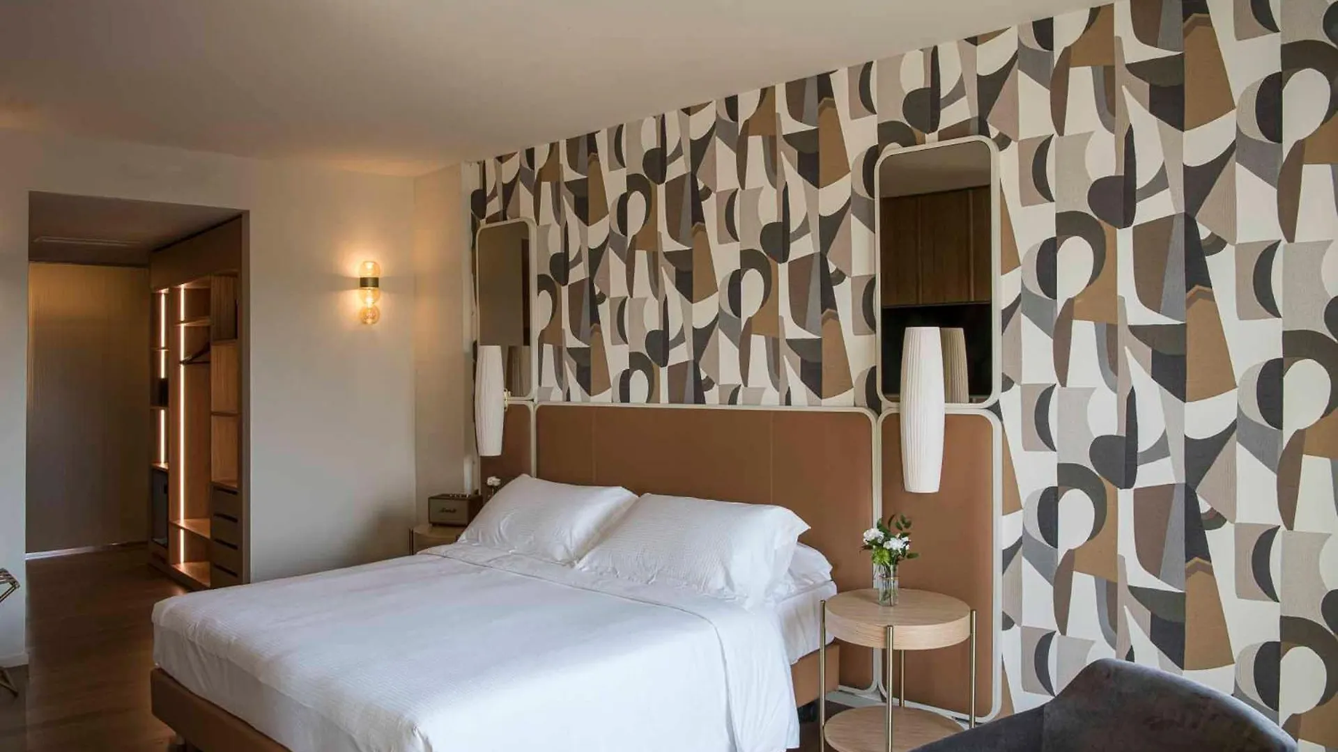 Columbus Urban Resort Florence 5*,